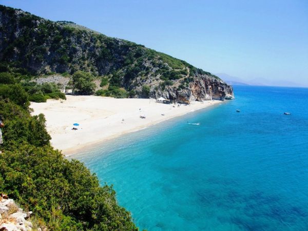 DALIN SHIFRAT/ Rreth 1 milion turistë në Shqipëri nga 1 gushti