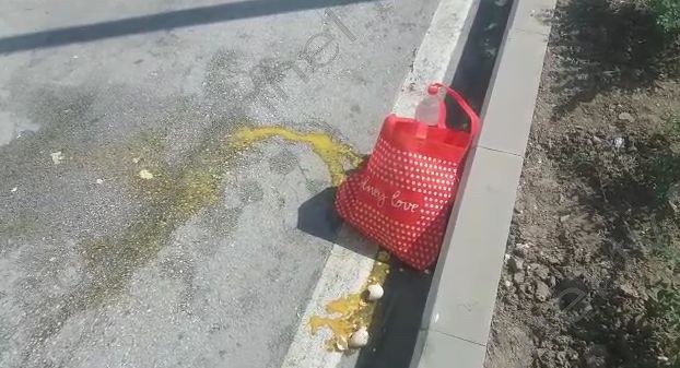 AKSIDENT NË QENDËR TË BERATIT/ Del nga marketi, gruan 43-vjeçare e përplas motori (FOTO)