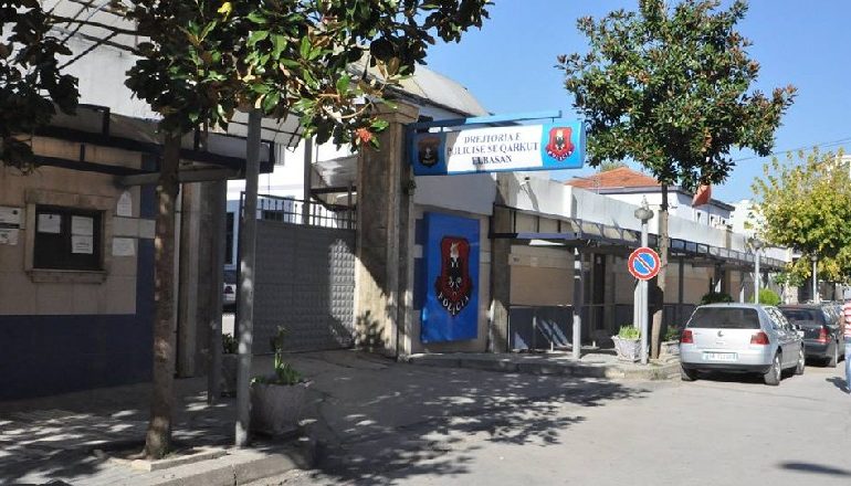 DHUNA HORROR/ Rrahën nusen në Elbasan, gjykata liron burrin. “Arrest shtëpie” vjehrri