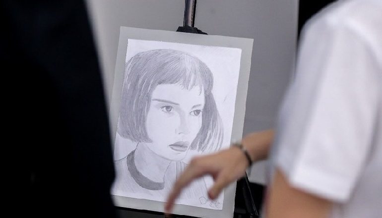 E ËMA I SHKRUAN KRYEMINISTRIT/ Dakleas i realizohet ëndrra dhe çel ekspozitën e parë