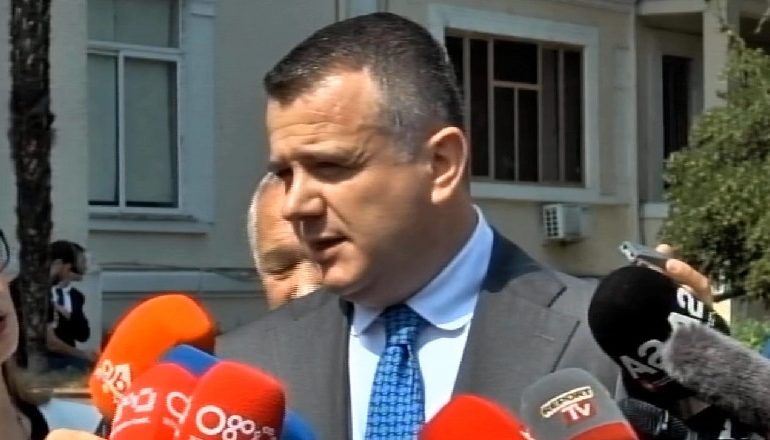 GJIKNURI THA SE DO LARGOHET NGA “ZGJEDHORJA”/ Balla-Bashës: Kundërshtari nuk zgjidhet, përballohet