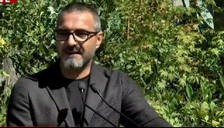 “E VËRTETA E PËRGJIMEVE QË…”/ Saimir Tahiri: Nuk hyj tek njerëzit që mbaj letra në xhep për të kërcenuar