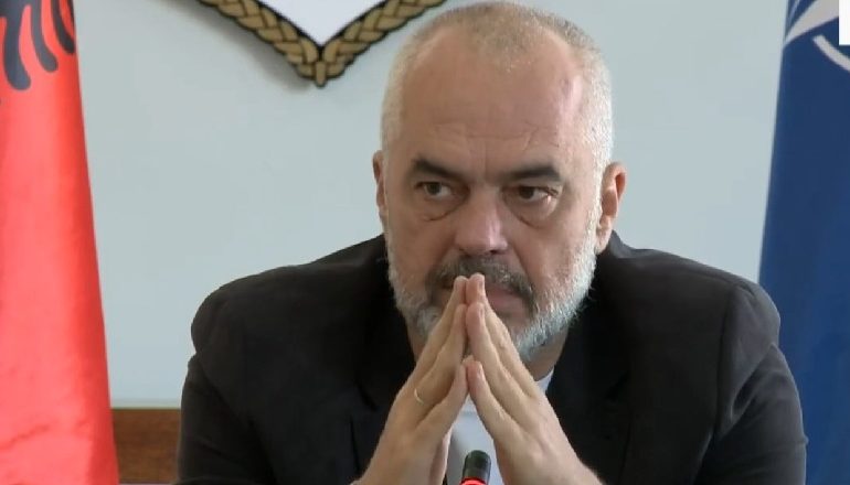 TËRMETET/ Rama-Prefektit të Durrësit: Hapni STADIUMIN për të akomoduar familjet e prekura