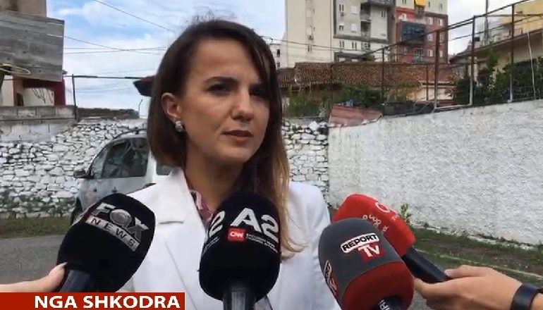 “4 SHAHISTË QË BËJNË PAZARE”/ Jozefina Topalli njoftoi lëvizjen kundër Bashës, Rudina Hajdari: Fjalim i bukur