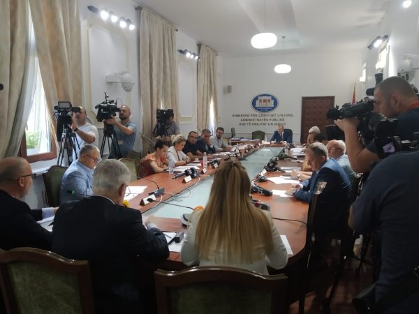 DEKRETI I METËS PËR PUSHTETIN VENDOR/ Fino: Presidenti e ka personale me mua, keqardhje për…