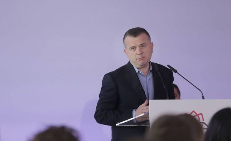 PËRHAPEN LAJMET FALS PËR TËRMETIN/ Balla: Deri në 5 vite burg…