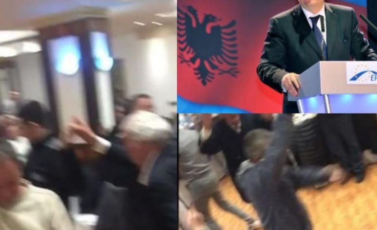 “HARROJNË PROTESTËN”/ Banorët e Unazës së Re festojnë me këngën për Berishën, lënë jashtë Bashën dhe Ballliun (VIDEO)