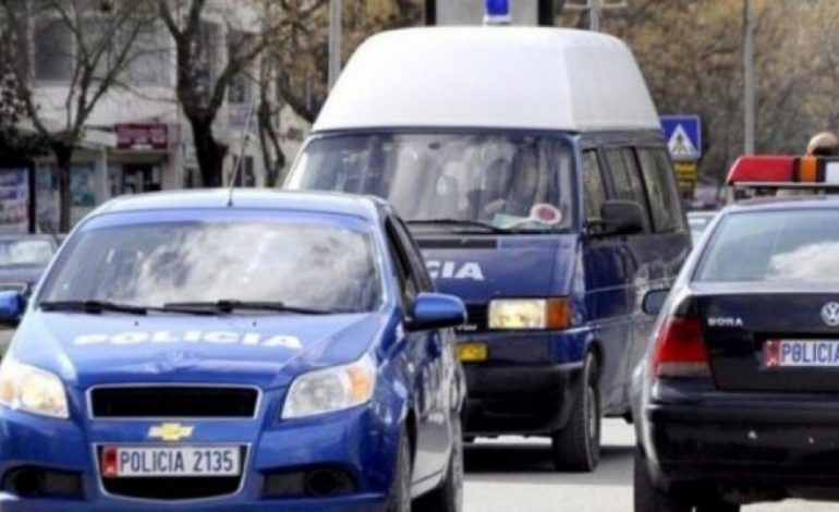 VRAU 21 VJEÇARIN ME THIKË NË MES TË QYTETIT/ Arrestohet në qytetin e ri të Bulqizës