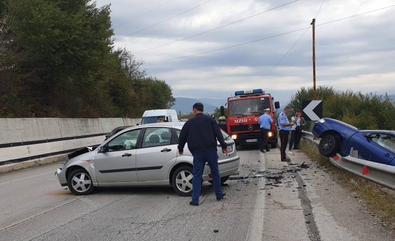 FAMILJA ME 4 ANËTARË U SHUA NË AKSIDENT/ Detajet e REJA nga përplasja e tre makinave në Elbasan