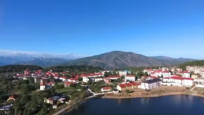 PUBLIKON PAMJET/ Rama: Puka, nga një vrimë e zezë në shëmbëlltyrë spektakolare të Rilindjes