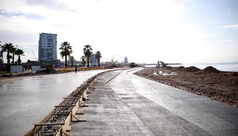 INTEGRIMI I HAPËSIRAVE PUBLIKE/ Rama poston fotot e punimeve në vijën bregdetare të Durrësit