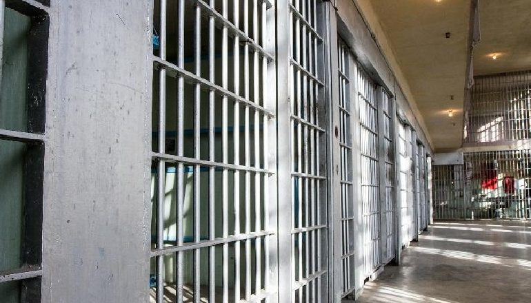 REFORMA NË BURGJE/ Ligji i ri, ja 24 kategoritë e të burgosurve që do të izolohen