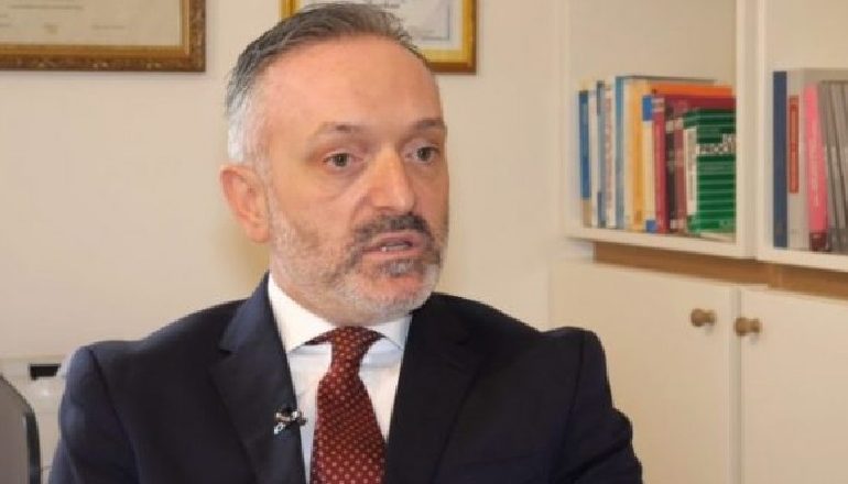 MBAN PENG GARËN PËR KRYEPROKUROR/ Nis seanca për Lulzim Alushajn