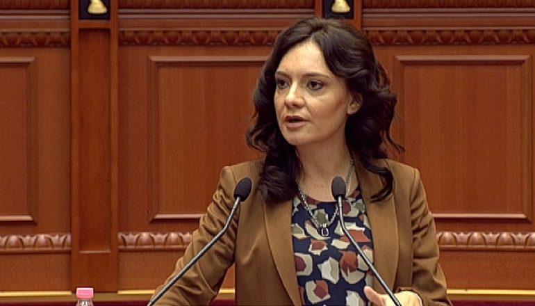 VIJNË KËTU PËR TË NXIRË SHQIPËRISË/ Spiropali zbulon bisedën me eurodeputetin: Na bëjnë habi opozitarët tuaj