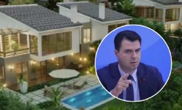 BASHA FLET PËR RAMËN/ Qytetarët e “thumbojnë” keq: Po për vilën çfarë mund të na thuash?