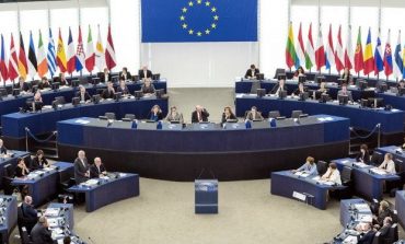 "GABIM STRATEGJIK"/ Zbardhet rezoluta e PE për negociatat: Shqipëria dhe Maqedonia.V kanë plotësuar kushtet