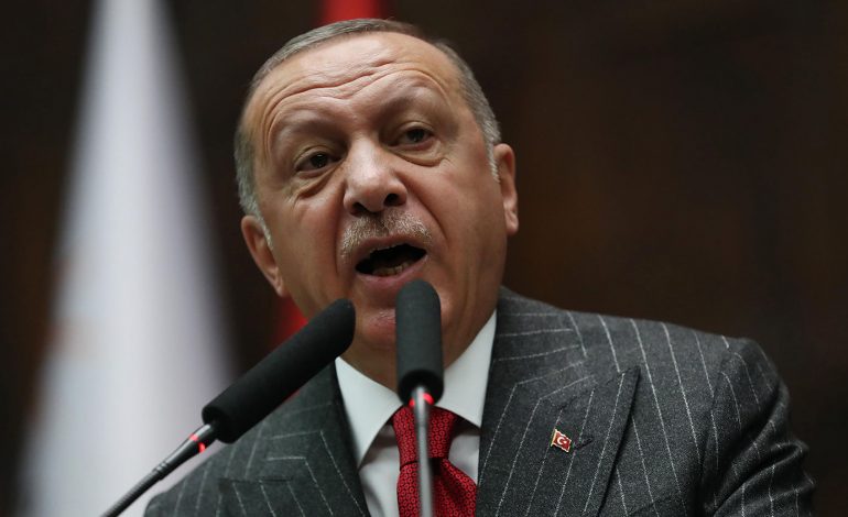 LUFTA NË SIRI/ Erdogan drejt Moskës: Nuk do lejojmë në kufi një korridor për kurdët, Asad: Erdogan po vjedh tokën tonë