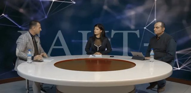 ”PUSHONI JA Q**SHA ROBT TANI”/ Stafi po bënte zhurmë, moderatorja i kthehet me të shara