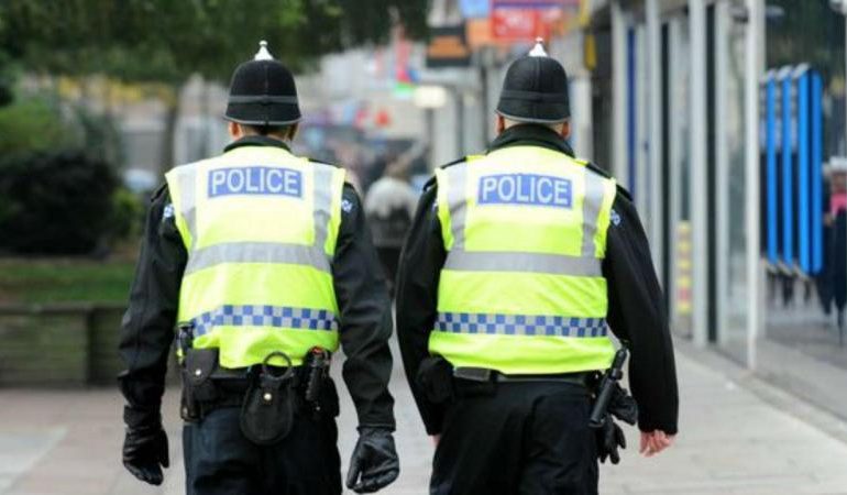 KËRKOHEJ PREJ 24 VITESH PËR VRASJE/ Shqiptari arrestohet në Londër (EMRI)