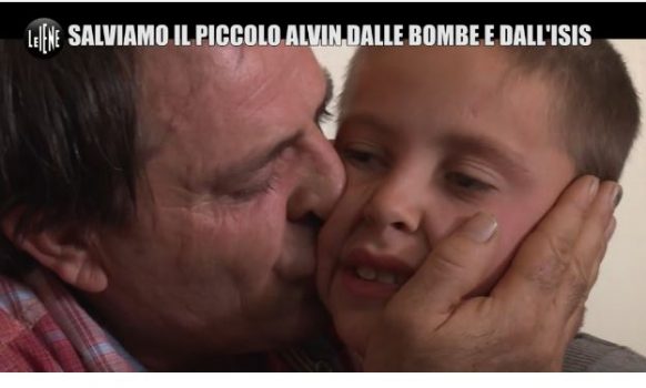 “MË MUNGON BABI, MË MERR SËRISH”/ Shqiptari shpërthen në lot, media italiane tregon tmerrin (VIDEO)