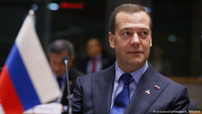 NEGOCIATAT/ Deutsche Welle: Përqafime nga Moska, Medvedev viziton Beogradin