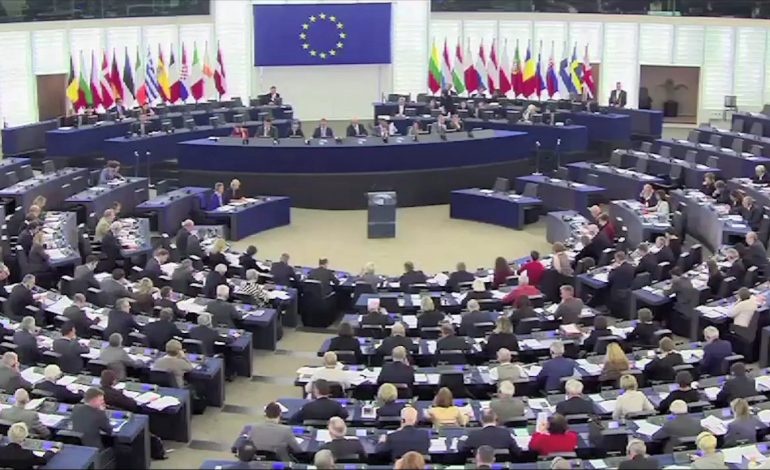 “KEQARDHJE PËR VENDIM NEGATIV”/ Parlamenti Evropian rezolutë për bllokimin e negociatave nga Franca