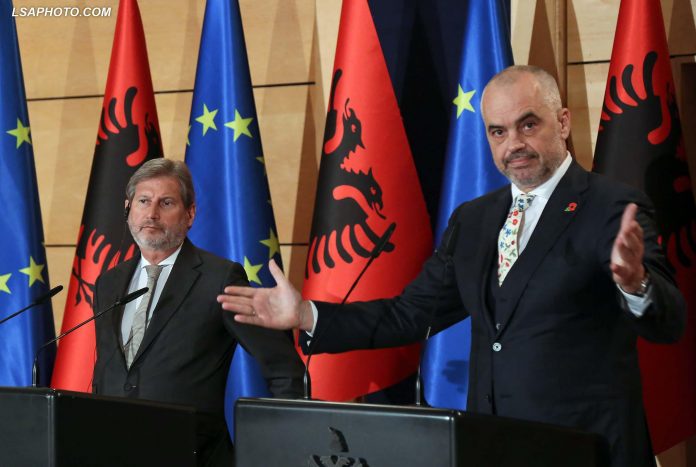 NGA BRUKSELI/ Hahn konfirmon: Shqipëria i ka përmbushur detyrimet; Rama: Ne nuk bëjmë reforma se na i kërkon BE, por sepse na…