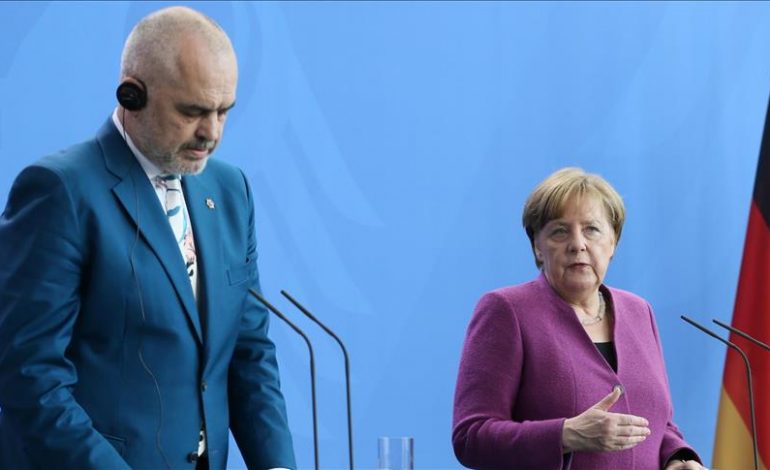 “45 MINUTA NË TELEFON”/ Rama rrëfen bisedën me Merkel: Vumë pikat mbi “i”, Danke Angela!