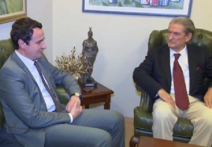 “ËSHTË NJË KAFSHË POLITIKE”/ Sali Berisha flet për Albin Kurtin: Një politikan me fibër të fortë