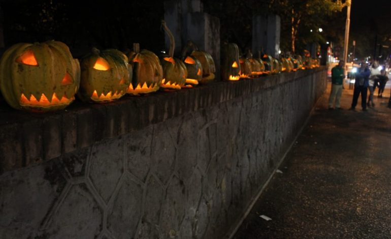 RRUGËT MBUSHEN ME…/ “HALLOWEEN” pushton edhe Tiranën (FOTOT)