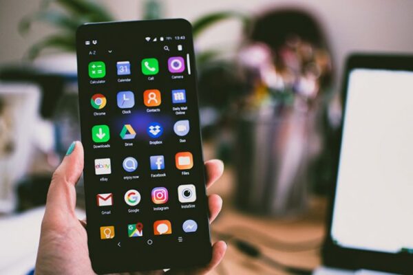 ALARMI/ Përdoruesit e “Android” duhet t’i fshijnë këto 15 aplikacione menjëherë