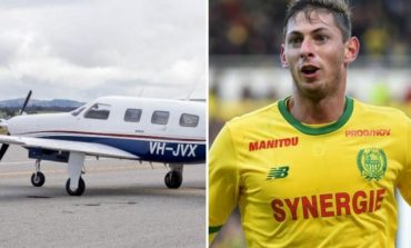 TRONDITËSE/ Tifozët e Swansea tallen me vdekjen e Emiliano Salah, publikojnë bileta avioni me emrin e tij