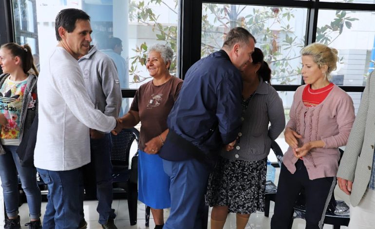 TË PREKUR NGA TRMETI DHE PËRMBYTJET/ Balla dhe Suli me banorët e Kamzës: Verifikim çdo shtëpie