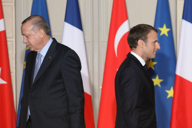 FRANC- TURQI/ Situata në tension, sfidë jo vetëm në sport