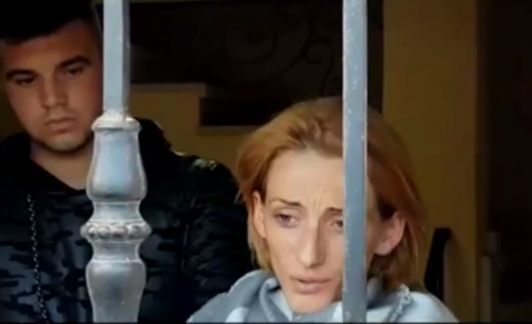 FUTI NË SHERR KATËR BURRA/ Nëna e Marsida Qatjas: Jo po ka dashnor jo po s’ka dashnor, vajzën time e njeh gjithë Kavaja se kush është