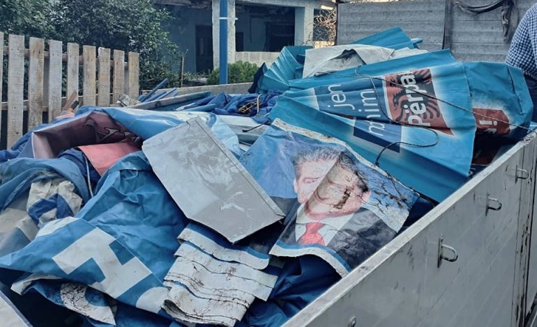 KA “HARRUAR” TI MARRË ME VETE/ “From Kamza with love”: Ja çfarë u gjet në zyrat e Xhelal Mziut (FOTO)