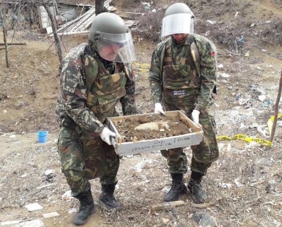 SHMANGET TRAGJEDIA/ Gjendet arsenal predhash në Durrës, policia…