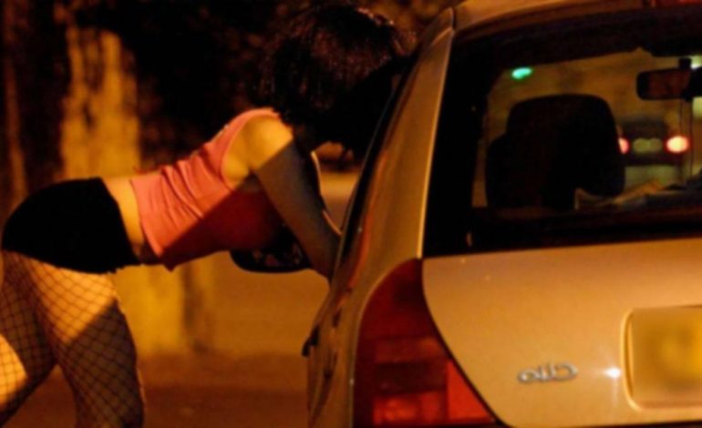 “PËR PJESËN E LEKËVE, SA Q….? SI ËSHTË?”/ Si ushtrohet prostitucioni në Tiranë. Tutori: Kam 10 vjet që…