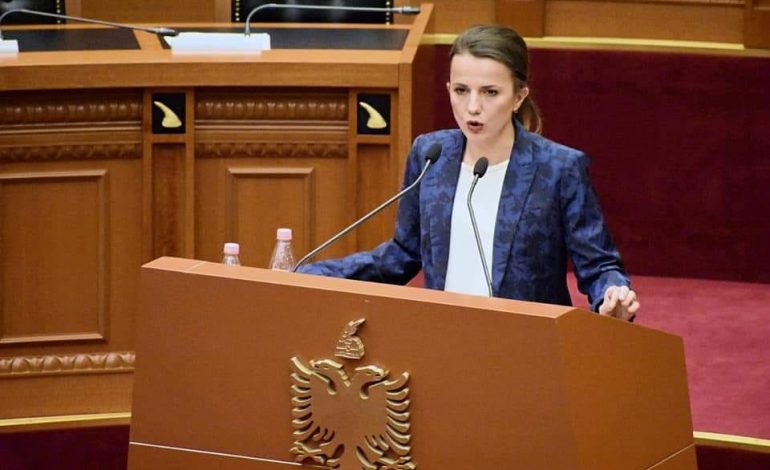 IKËN RUDINA HAJDARI/ Ja kush do ta drejtojë Grupin Demokrat në Kuvend