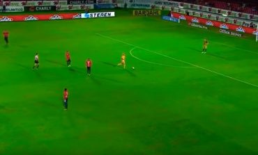ÇUDIA VJEN NGA MEKSIKA/ Nuk u paguan nga klubi, shikoni çfarë bëjnë lojtarët në fushë (VIDEO)