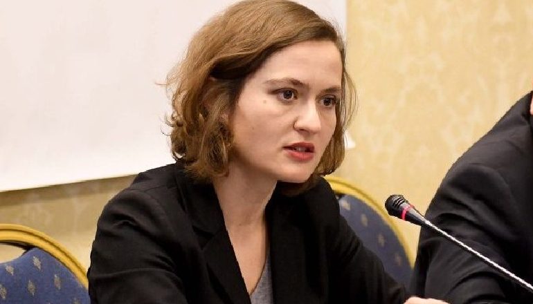 TËGJITHË BASHKË/ Ministrja Shahini videomesazh qytetarëve nga Kosova: Në lidhje me situatën e krijuar…