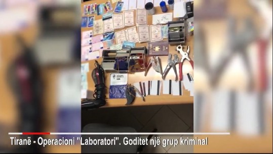 ÇONIN SHQIPTARËT ME LETRA FALSE NË ANGLI DHE SHBA/ Goditet grupi, shkatërrohet laboratori në Durrës, 3 të arrestuar (VIDEO)