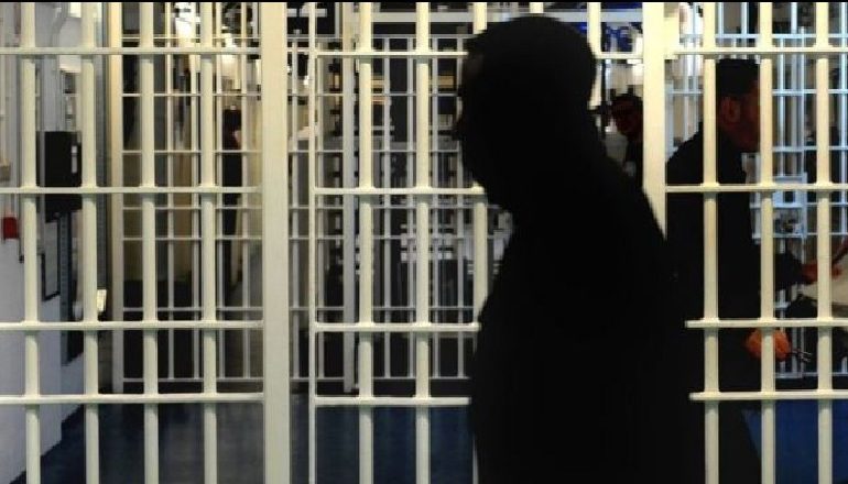 LISTA/ Ndryshojnë shefat e policisë në burgje, marrin detyrën 24 drejtuesit e rinj