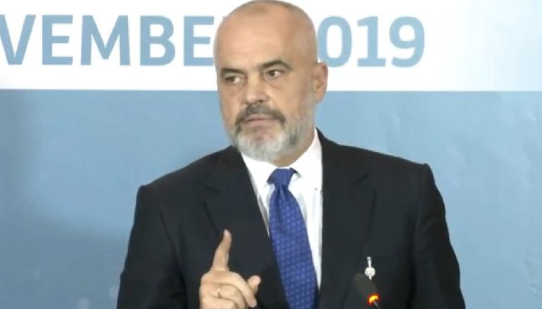 THAÇI MUNGOI NË SAMIT/ Rama: Kosova po vetëpërjashtohet nga lëvizja e lirë e Ballkanit Perëndimor