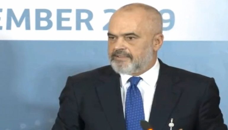 ”JEMI NË LAGJEN E VARFËR TË EUROPËS!” Rama: Nuk mund të presim të pasurit për të çuar domate në Maqedoninë e Veriut