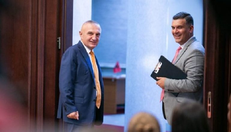 SITUATA POLITIKE/ Presidenca: Meta do të thërras në takim të gjitha partitë që braktisën Kuvendin
