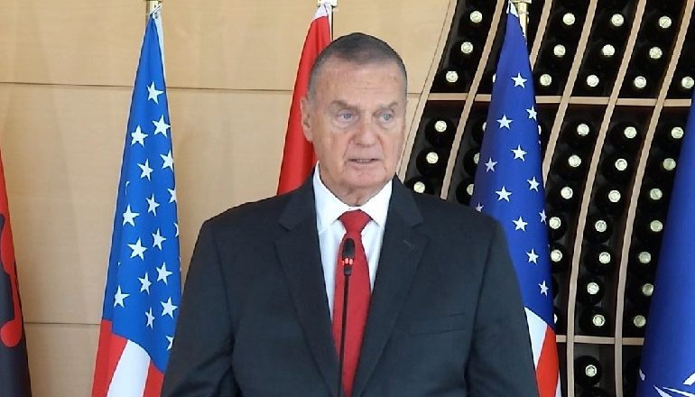 RRJETI 5G/ Gjenerali amerikan: Kina, shqetësim kryesor për të dhënat globale