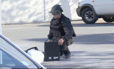 ALARMOI POLICINË/ Xhenierët shpërthejnë çantën e dyshimtë, ja çfarë kishte brenda