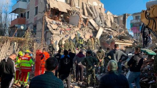 SOLIDARITETI/ “Nuk e kemi harruar miqësinë…”, u hapën derën para 20 vitesh, kosovarët i kthejnë ndihmën familjes nga Durrësi