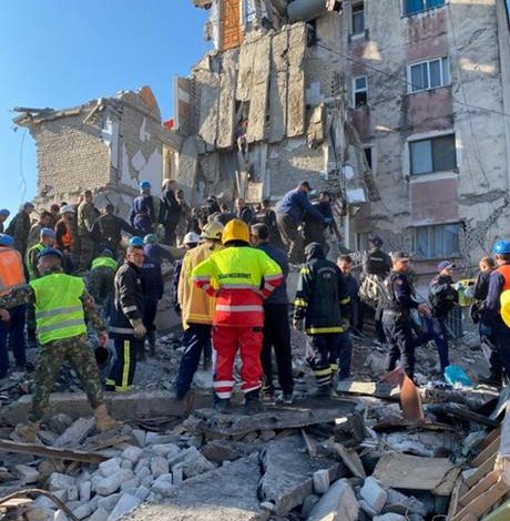 TËRMETI TRAGJIK/ Bilanci me 50 viktima, Mbrojtja jep detajet: 47 u nxorën nga rrënojat, 3 tjerët….